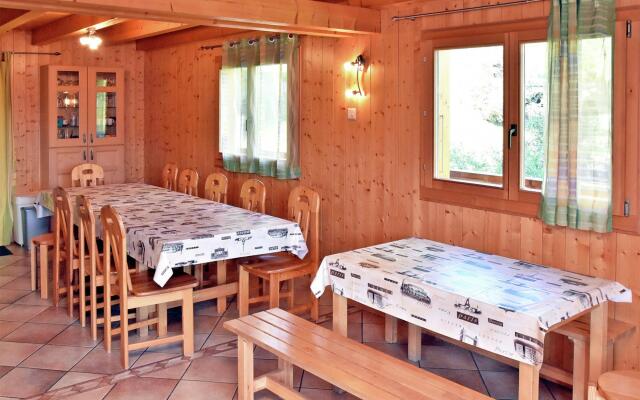 Spacious Chalet near Center of La Tzoumaz