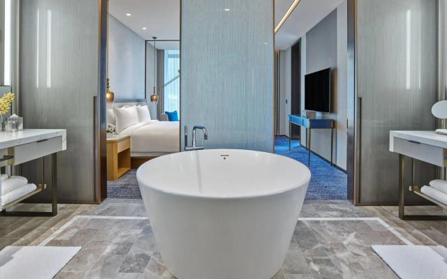 The St. Regis Chicago