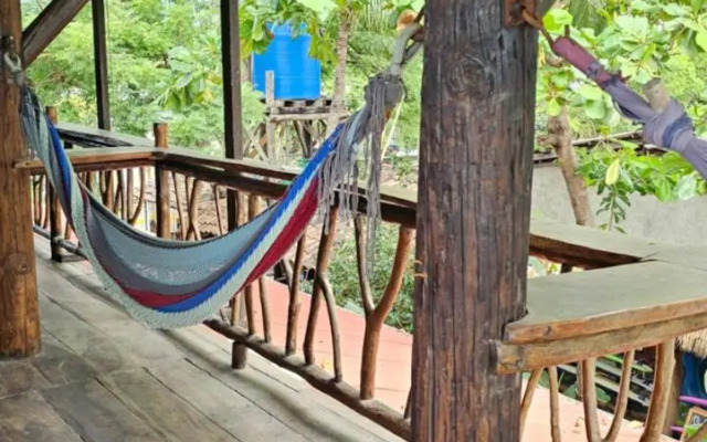 Mano a Mano Eco Hostal