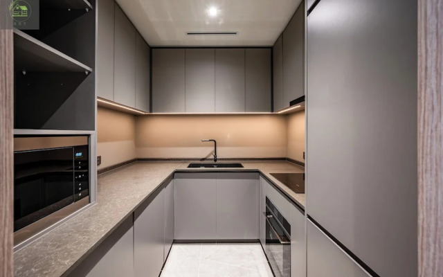 Metropole Thu Thiem Skyline Apartment