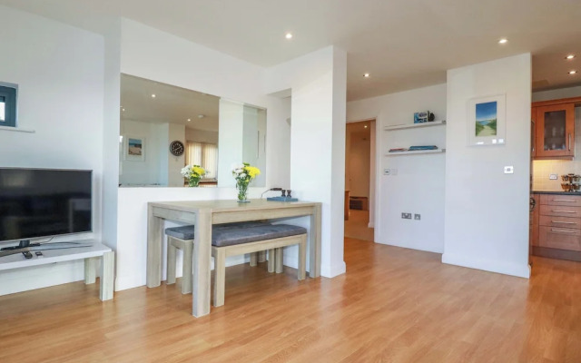 Apartment 3