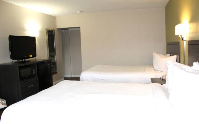 Baymont by Wyndham Front Royal Near Shenandoah National Park