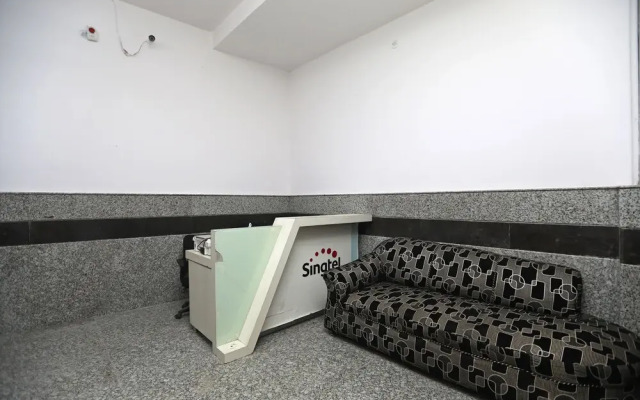 OYO 37055 M R Residency