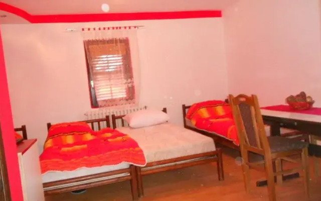 Studios Tri pahulje