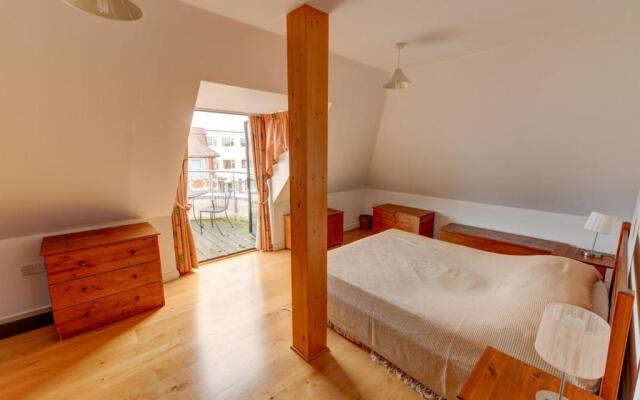 Flat 9 Broadleys
