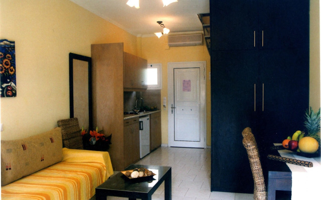 Kostis Villas