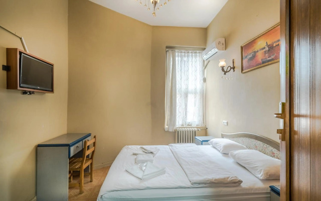 Yeni Hotel