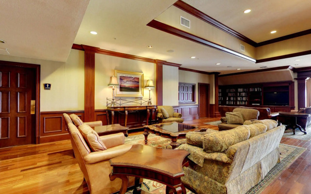 Emerald Grande Condominiums at HarborWalk Village