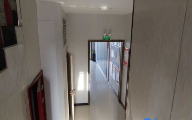 Pianguan Laoniuwan Business Hotel