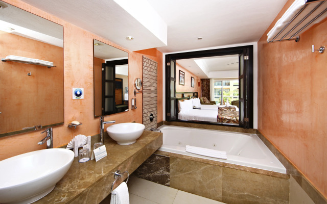 Sandos Playacar Hotel All Inclusive