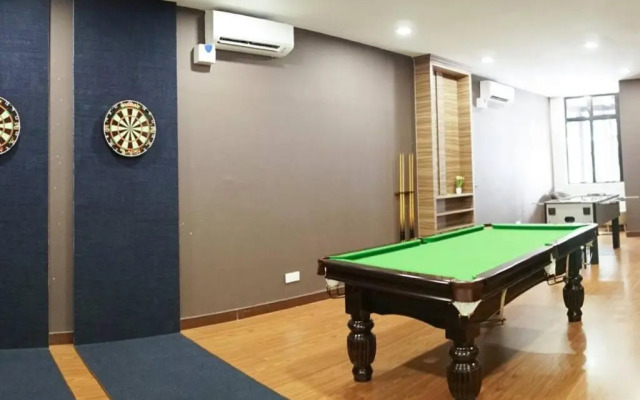 A2603 THE PLATINO NETFLIX PARADIGM MALL By STAY