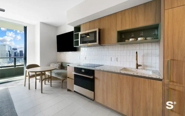 Miami Luxury Studio With City View