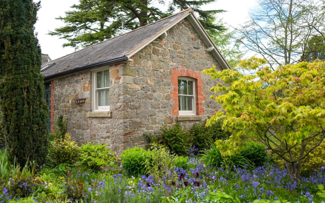 Courtyard Cottage