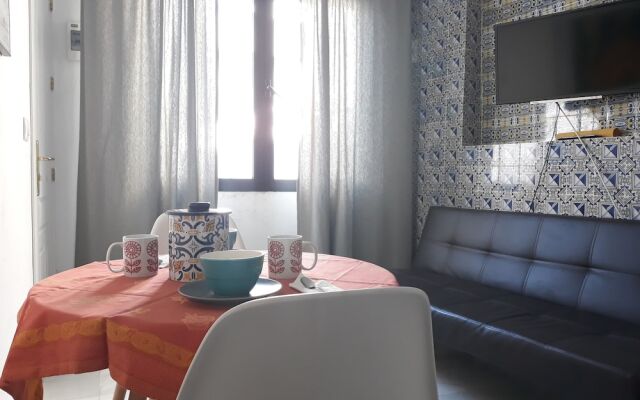 Bonito Apartamento con Solarium en Alameda Hab 201