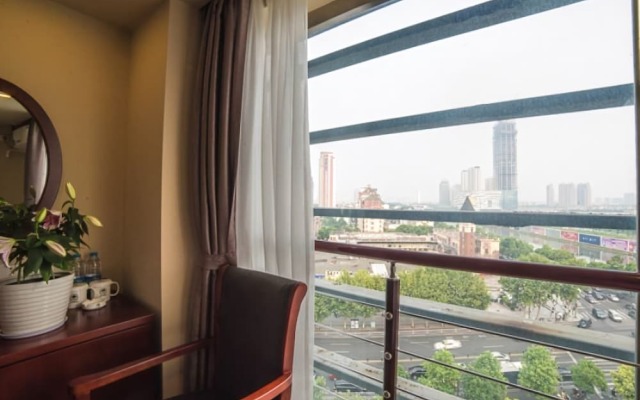 GreenTree Inn Suzhou Kunshan Paris Spring Express Hotel