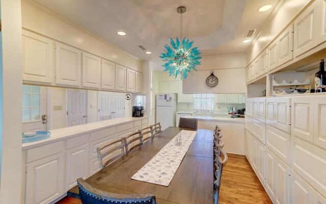 BeachZilla - 907 East Arctic