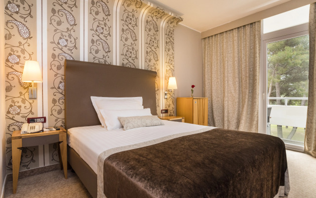 Hotel Pelegrin Plava Laguna