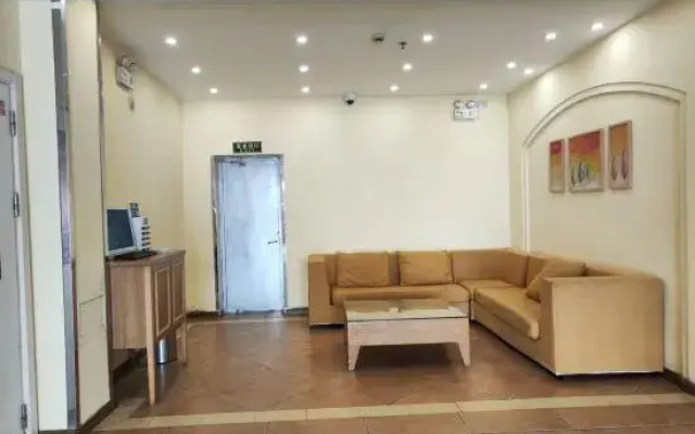 Home Inn (Shanghai Changxing Island Fenghuang Street)