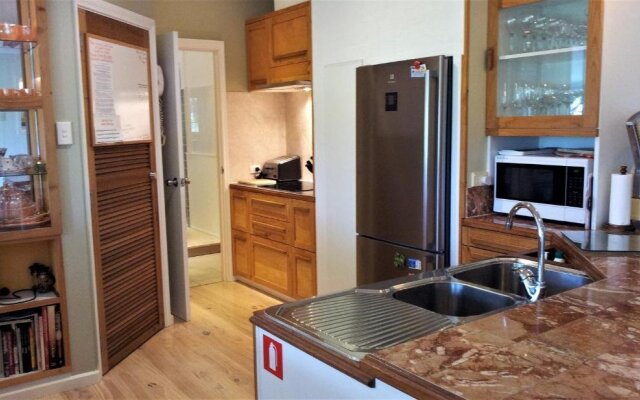 Away to Relax Massage Getaways at Welcome Springs B&B Retreat