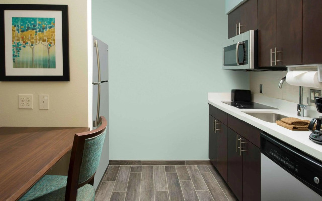 Homewood Suites by Hilton San Antonio Airport
