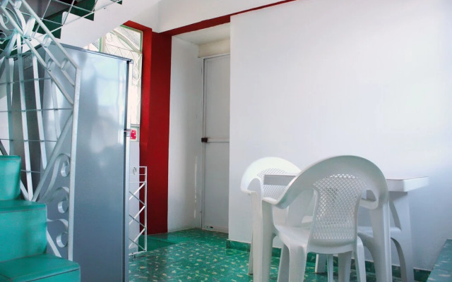 Central Room Terrace-Balcony