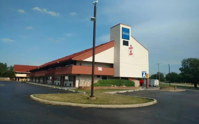 Travelodge South Holland