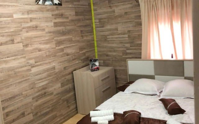 Serban Home Arenele Romane Marius Nasta