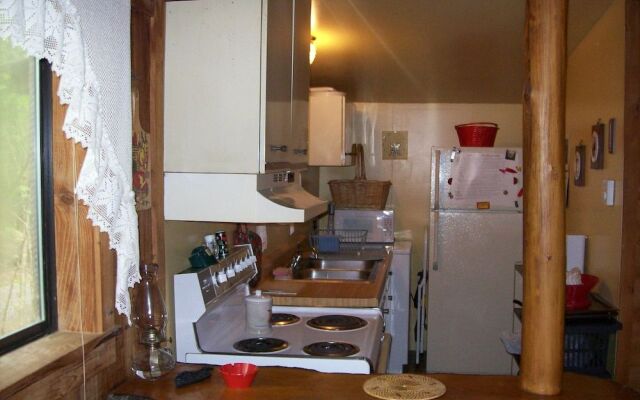 Garden of Eden Cabins