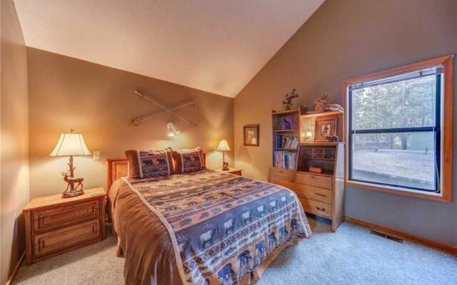 Deer Lane 11 by Village Properties at Sunriver