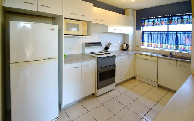 Tradewinds Apartments