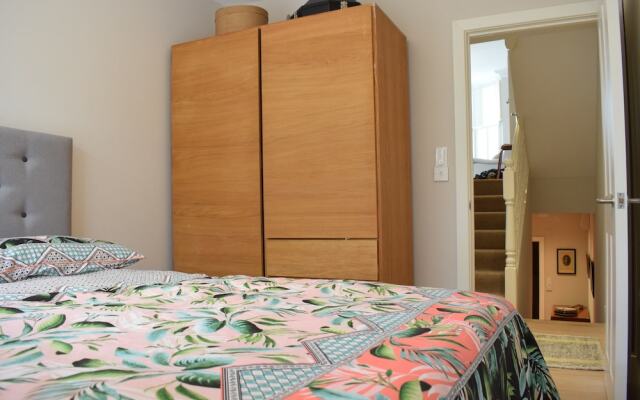 2 Bedroom Appartment With Garden, Sleeps 4