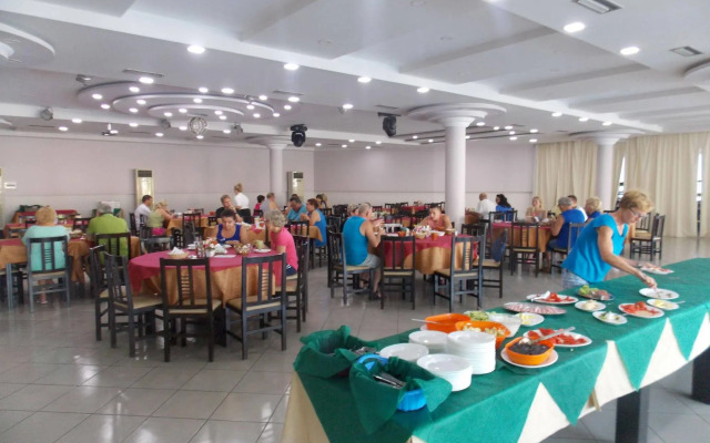 Hotel Mediterrane