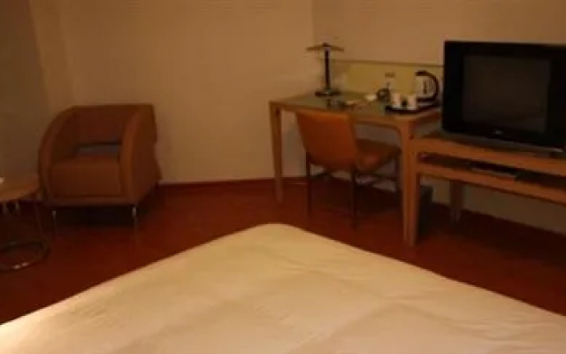 Yinzuo Jiayi Hotel - Qingdao