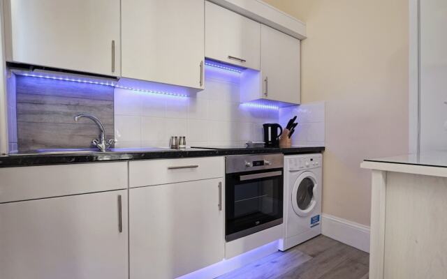 The Horn Lane Apartment