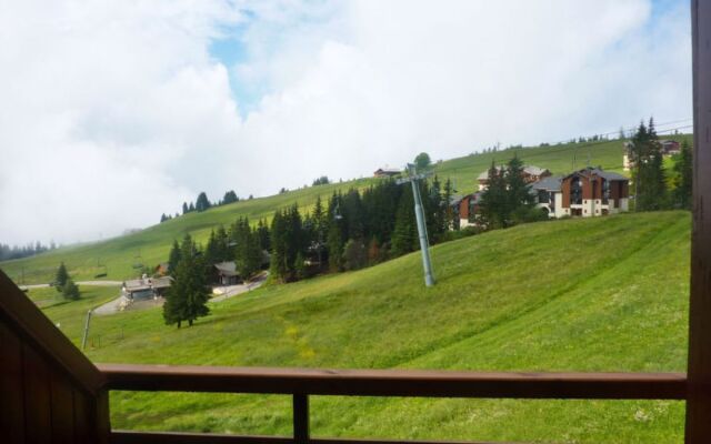 Les Balcons de LEtale