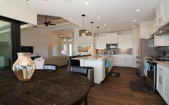 8330 Tracy Circle