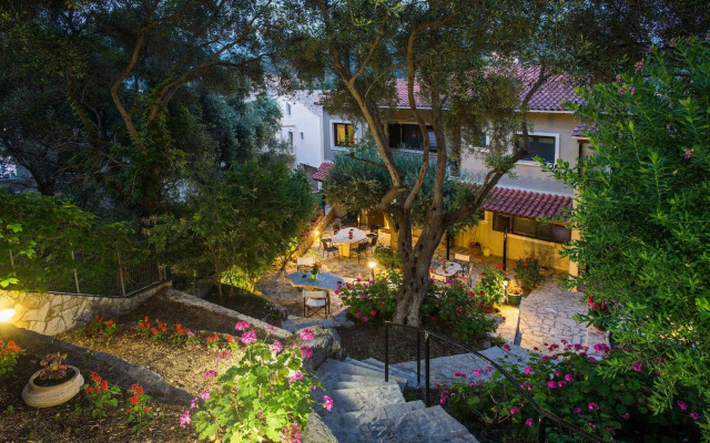 Hotel Oriana - Adults Only
