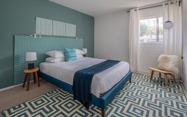 2BR Scottsdale Apartment by WanderJaunt