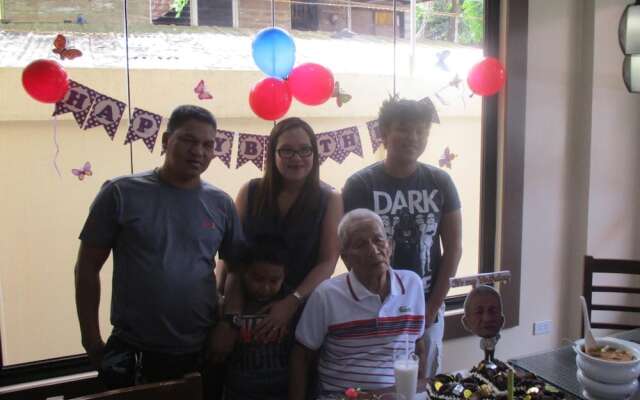 WMV Hotel & Restaurant