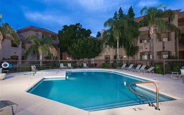 Restful 1 BR by Casago