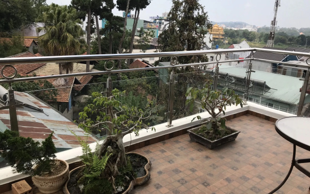 TTR Moonstone Apart Hotel