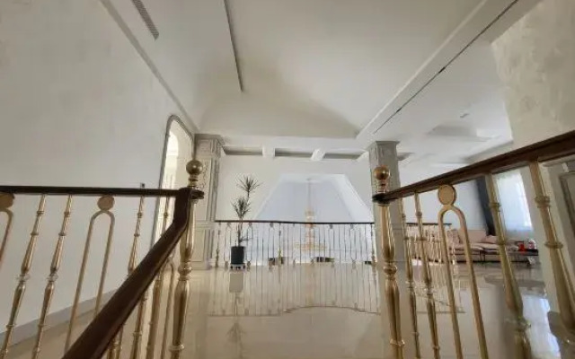 Yiran Hotel