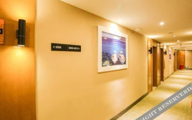 Yeste Hotel (Yingshan Hot Spring)