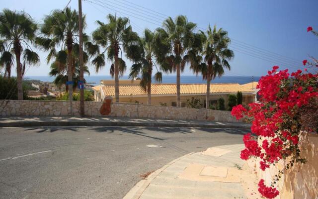 Seafront 5 Bedroom Villa Paradise in Sea Caves
