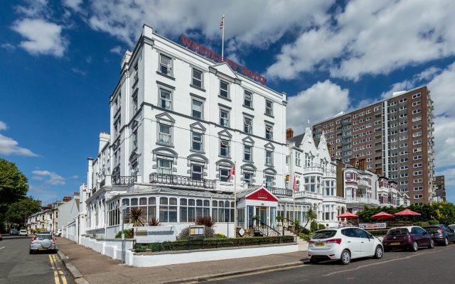 Muthu Westcliff Hotel (Near London Southend Airport)