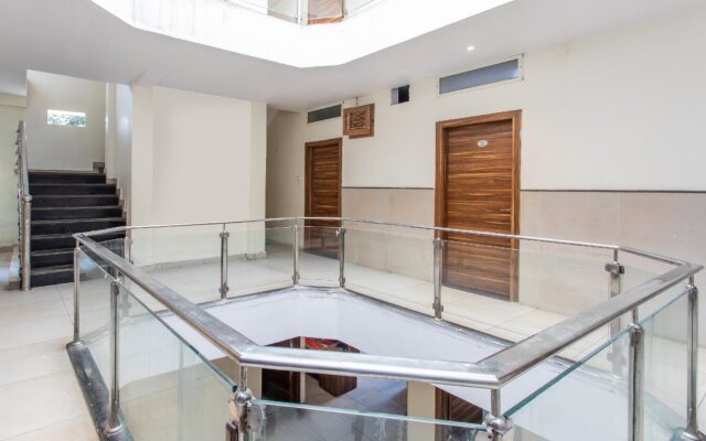 Oyo 24144 Tathastu Hotel