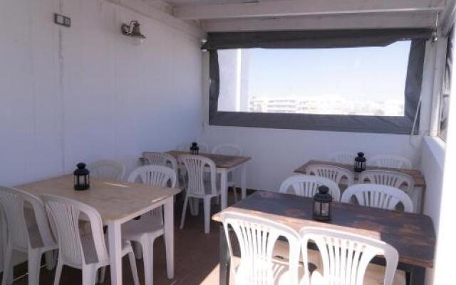 Ocean Oasis Hostel