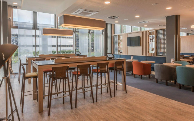Premier Inn Cologne City Sud Hotel