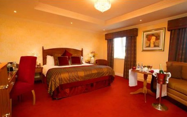 Newgrange Hotel