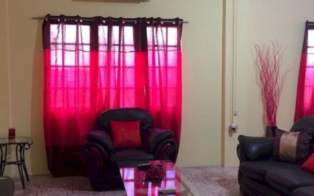 Criss Cross Visitor's Accommodation